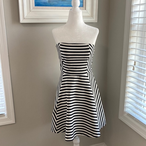 Express Black & White Strapless Fit and Flare Dress - Picture 1 of 12